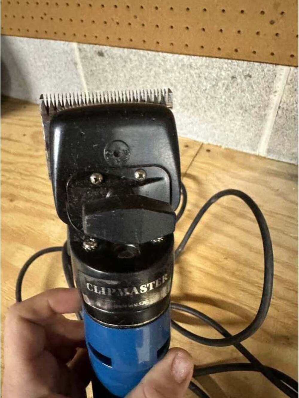 EUC Oster Clipmaster Large Animal Clippers